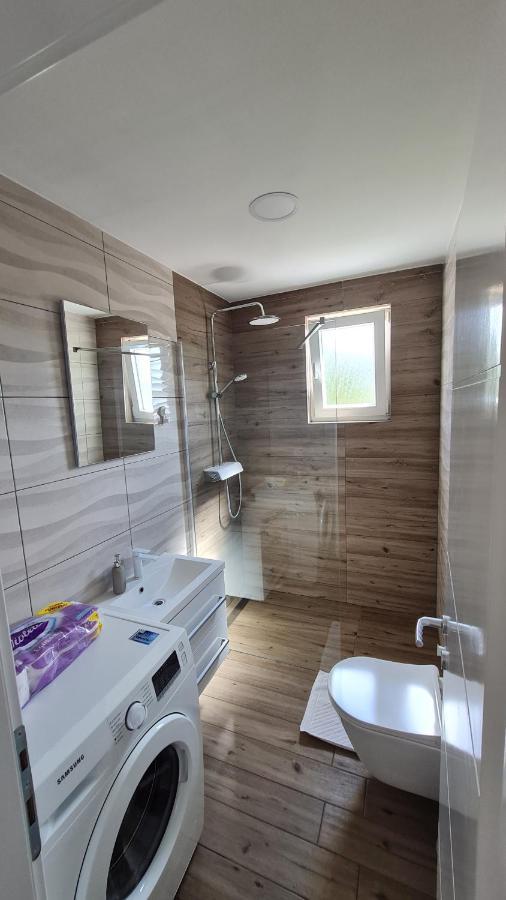 Apartmani Mlinar - One Bedroom Apartment With Seaview Grebaštica Eksteriør billede