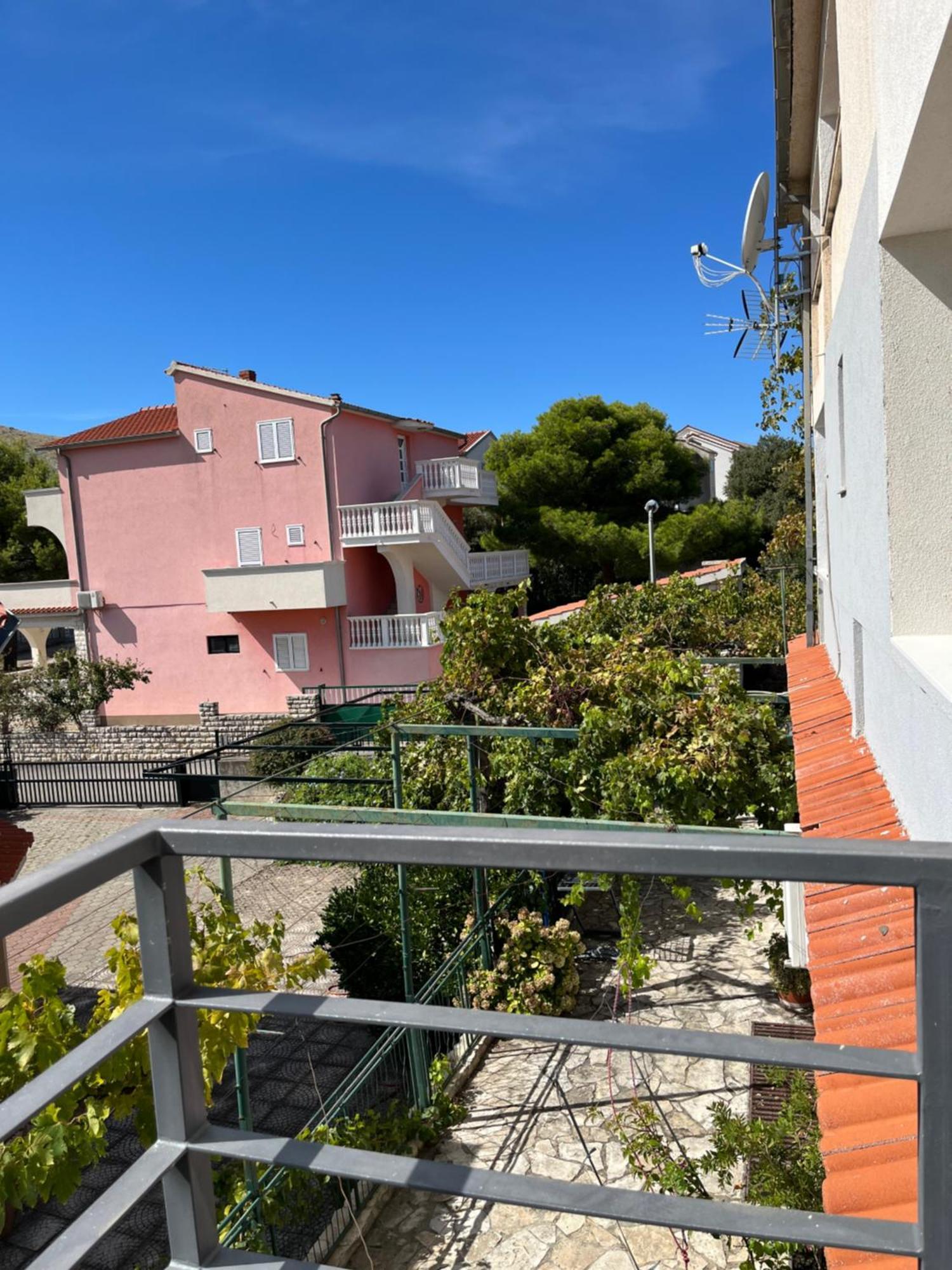 Apartmani Mlinar - One Bedroom Apartment With Seaview Grebaštica Eksteriør billede